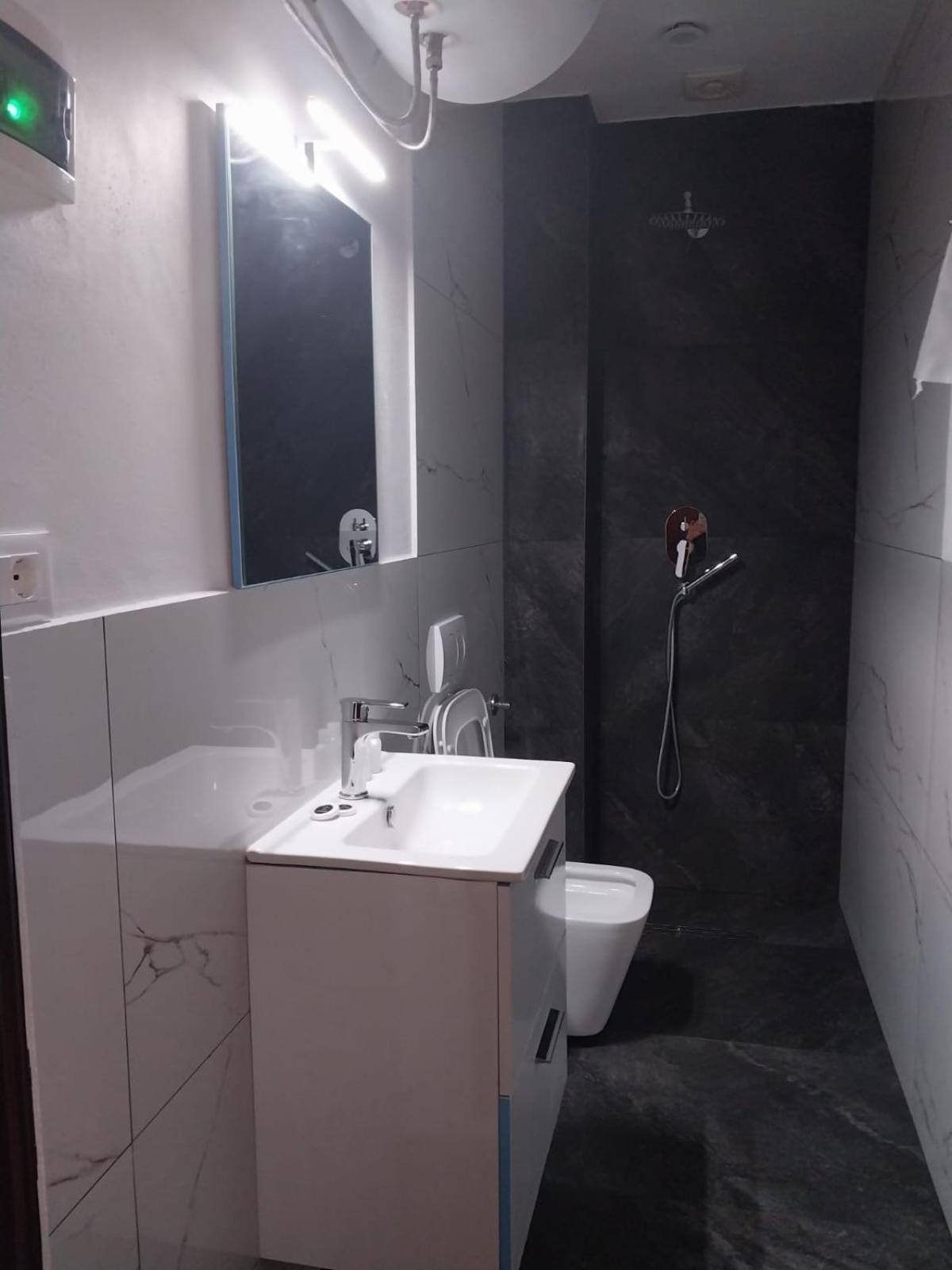 Hotel Luli City Center Дуррес Екстер'єр фото
